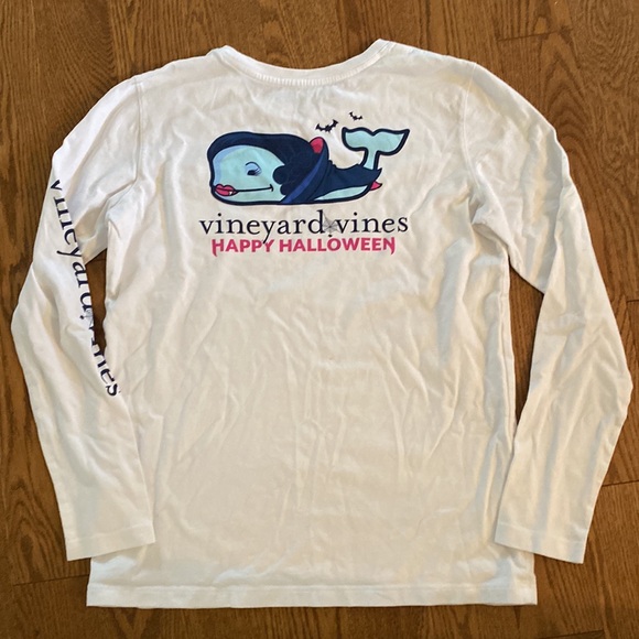 Vineyard Vines long sleeve tee 🎃👻 - Picture 1 of 4